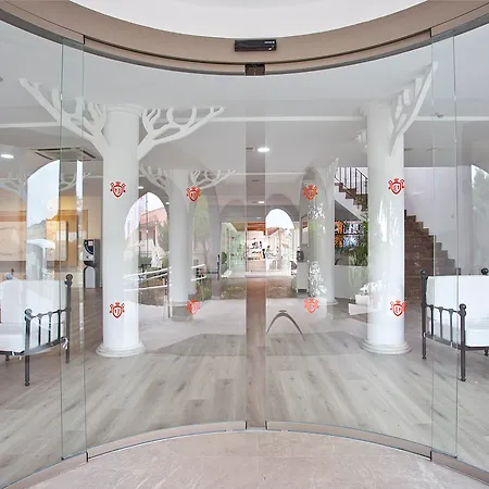 Aparthotel Hyb Eurocalas Calas de Mallorca